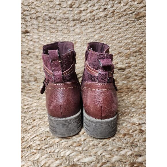 Earth Origins Randi Roland Red Leather Ankle Moto Boots Bootie Womens 7.5 Wide - Picture 8 of 11